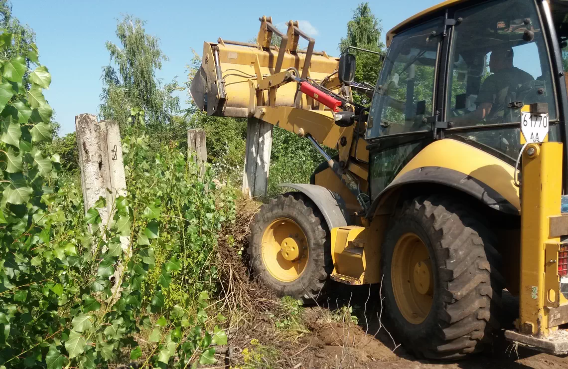 Демонтаж бетонных столбов Киевская область