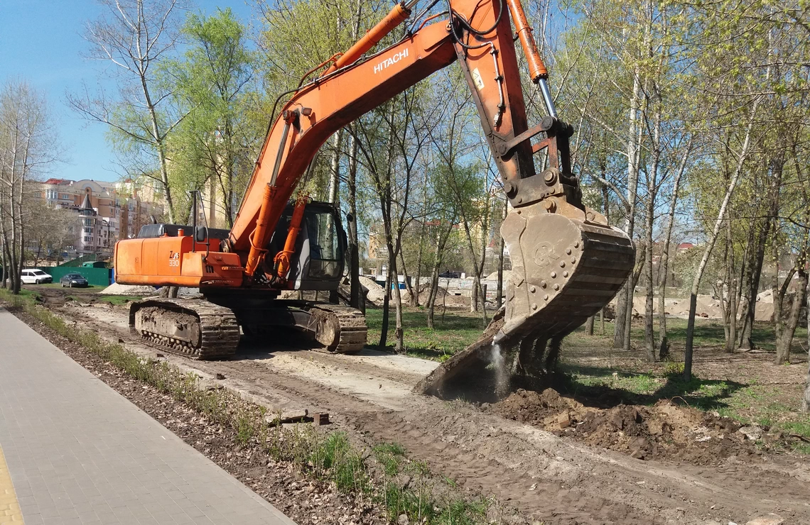 ТОВ «Автогран» - Демонтаж старой сцены и трибун в Парке Наталка в Киеве